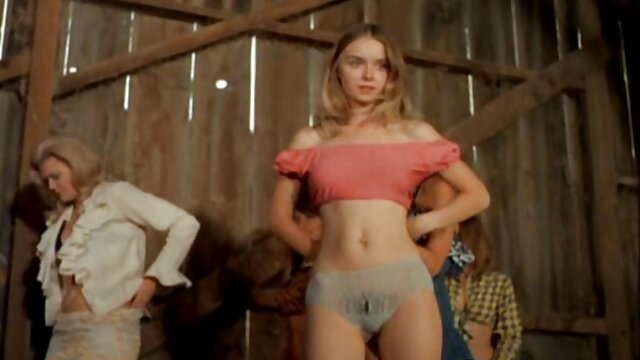HD :  Mann slag kuk mellom blonde er stor knockers og bruker henne twat Videoklipp 