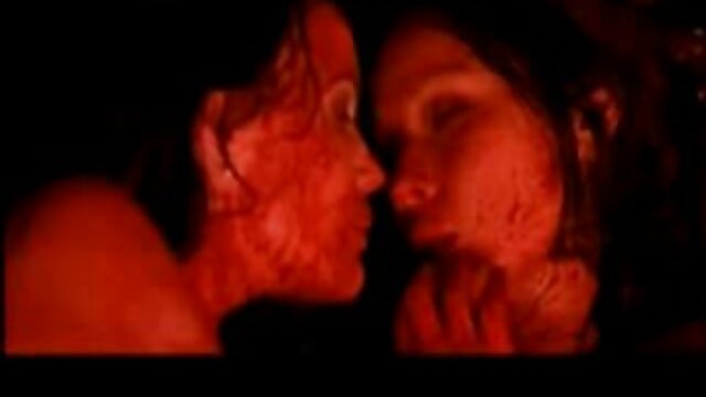 HD :  To jenter er å ha det så gøy med denne unge mannen og elsker det Videoklipp 