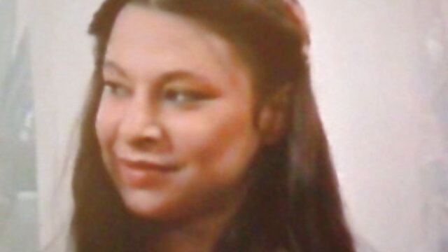 HD :  Tykk ung kuk for slank sexy MILF er sulten fitte Videoklipp 