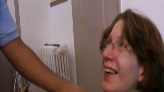 HD : Krydret Japansk jente som elsker når hennes mann er fingerbanging henne Videoklipp