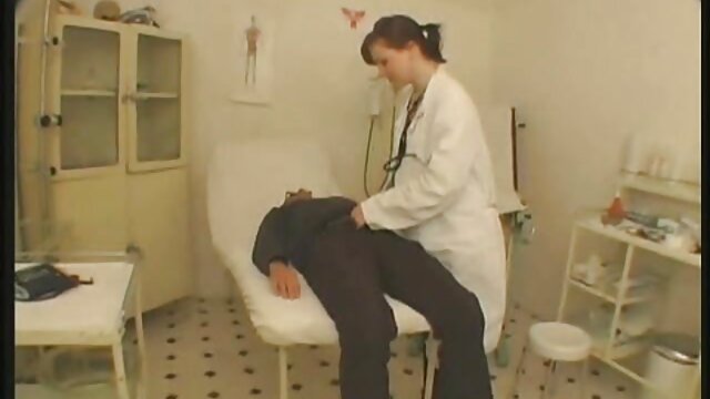 HD :  Angels Chloe Couture og Liza Rowe velkommen fyr av trekant Videoklipp 